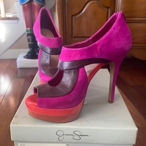 Jessica Simpson Evannan Bermuda pink/kid suede size 8.5m pump. Excellent cond